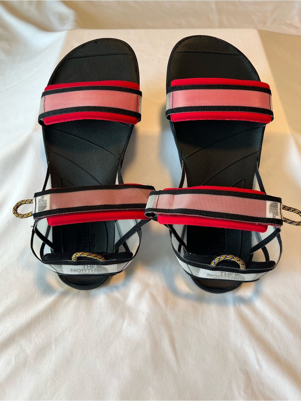 The North Face Skeena Sport Sandals in Red & Black Men's Sz 9